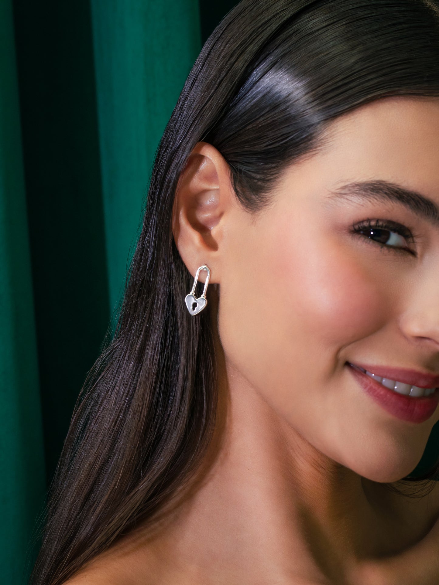 Aretes Candado Corazón Plata