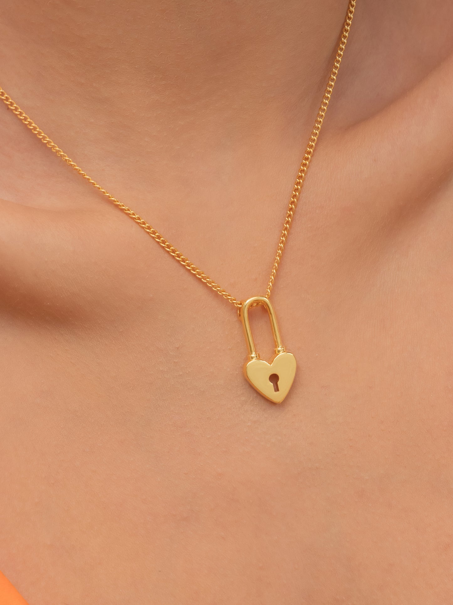 Collar Corazón Candado + Aretes Oro