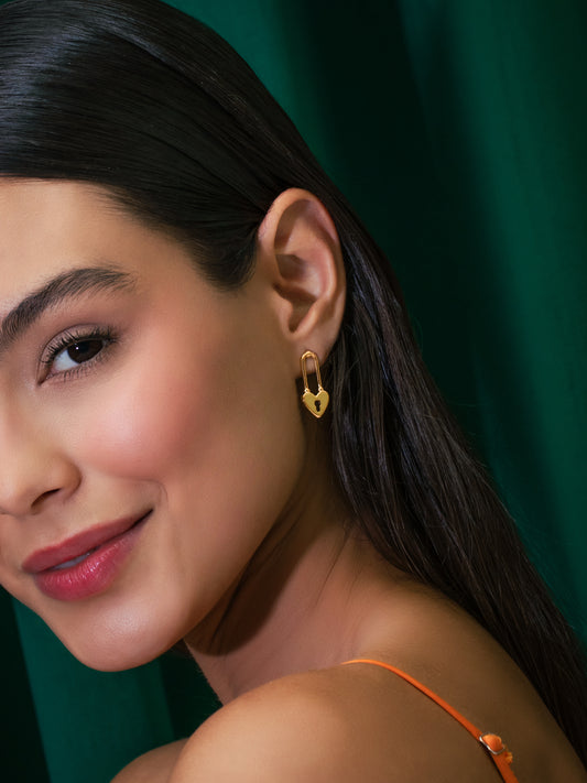 Aretes Candado Corazón Oro
