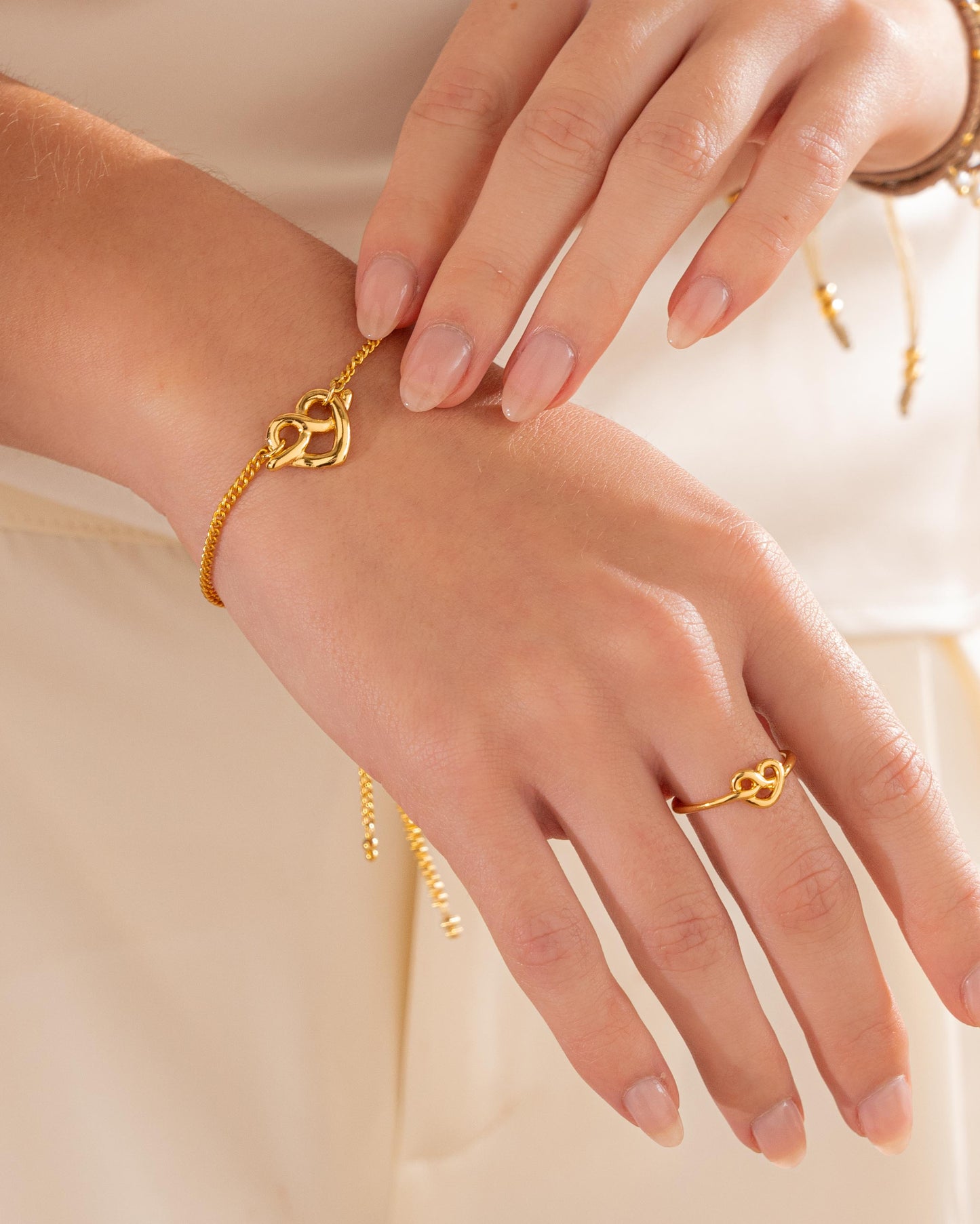 Set X3 Anillos Perlas Corazón Lazo
